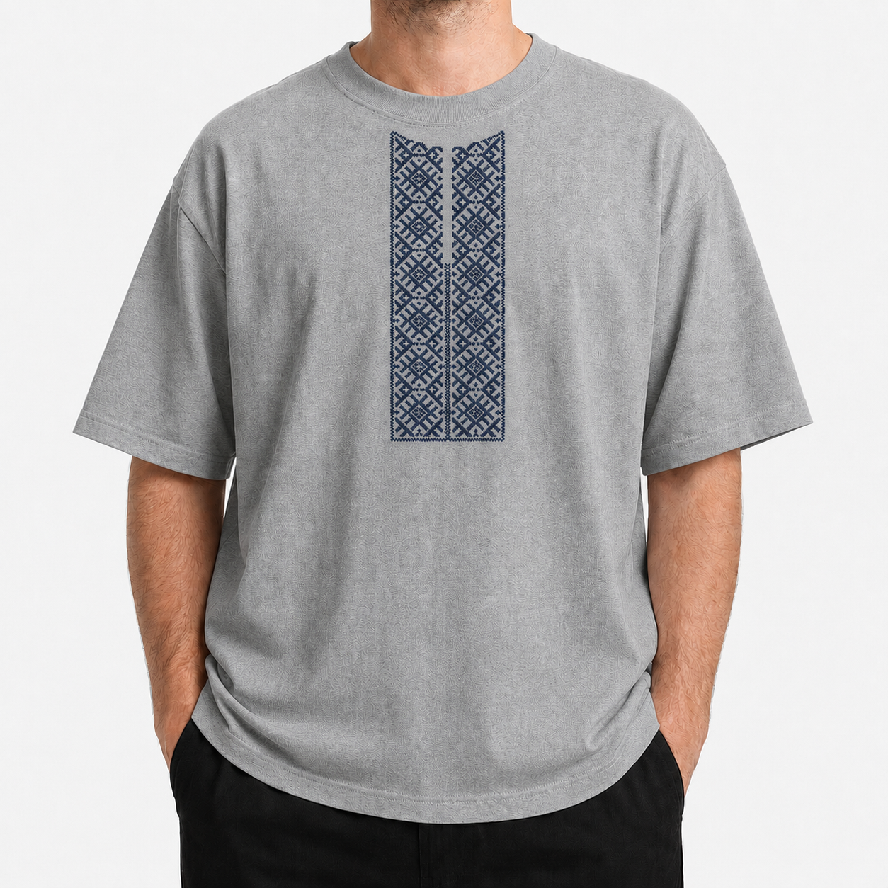 T-Shirt “Vyshyvanka Pattern” Oversize Admietnaść